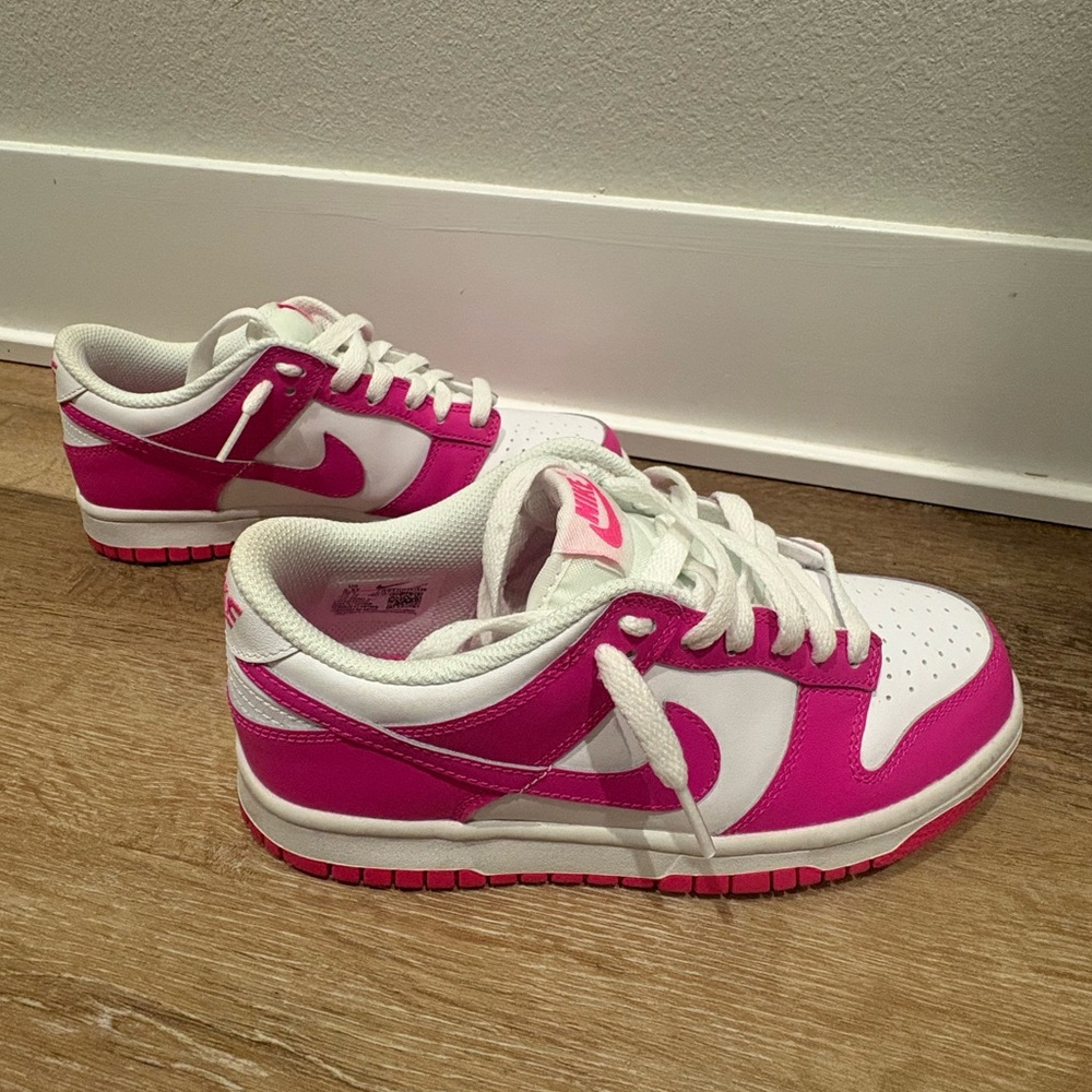 Nike Dunk Pink size 5.5 youth.